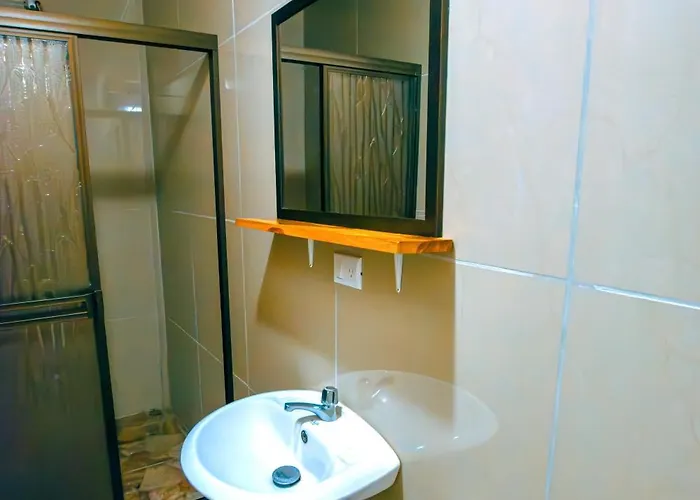 1 Large Beautiful Poolside With Ac! Great Location! Aparthotel 3*