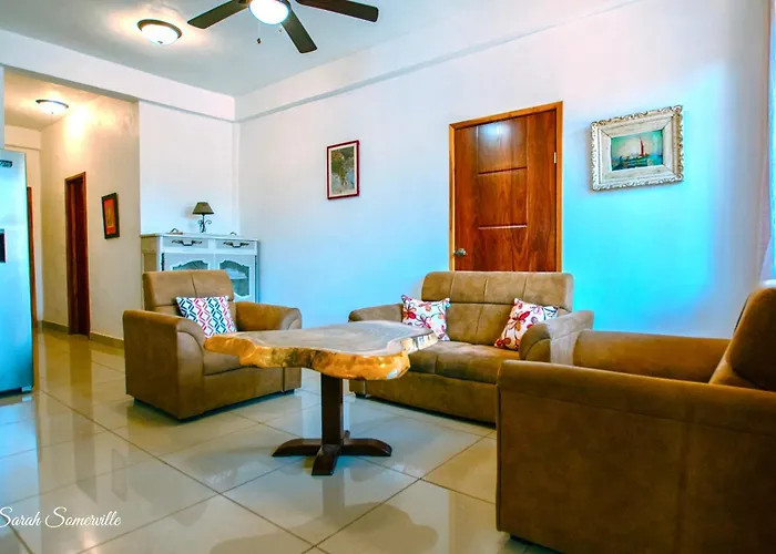 Aparthotel 1 Large Beautiful Poolside With Ac! Great Location! 3*